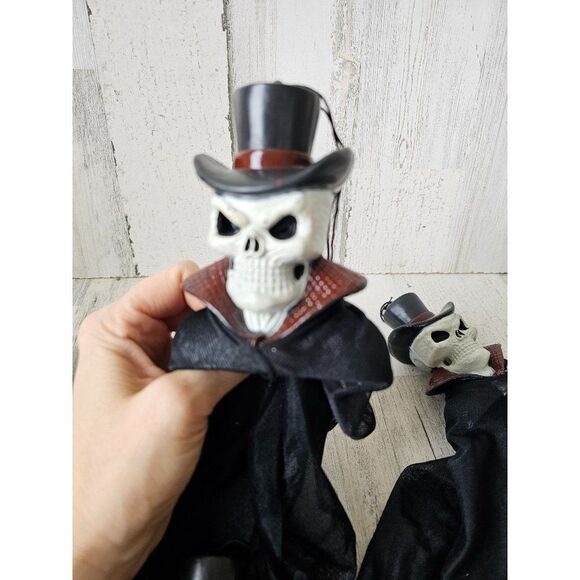 Mini phantom of the Opera Halloween hanging ghost skeleton decor - Picture 9 of 10
